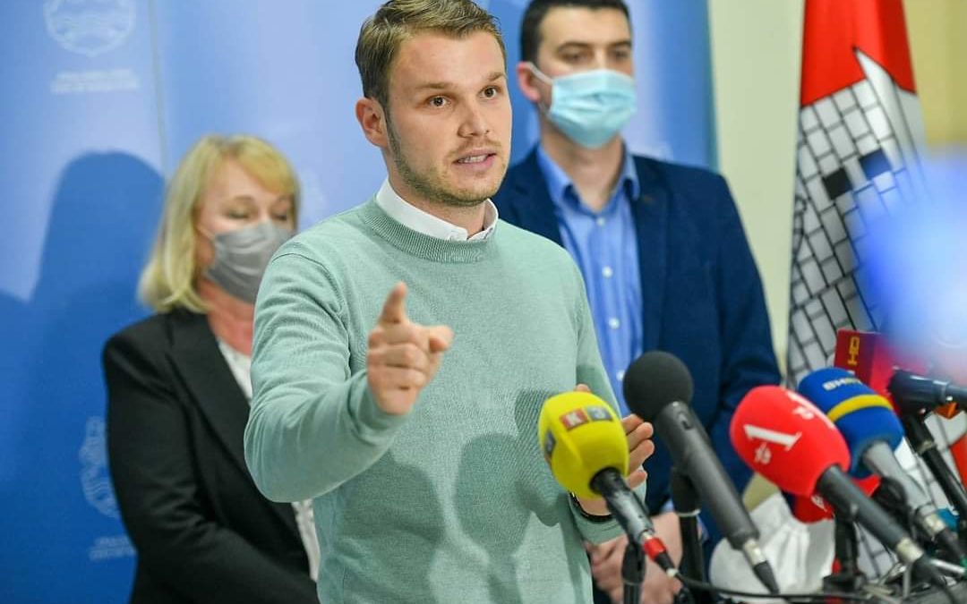 Obradović: Stanivuković pokušao da oskrnavi inicijativu pomoći medicinarima i da je ne realizuje
