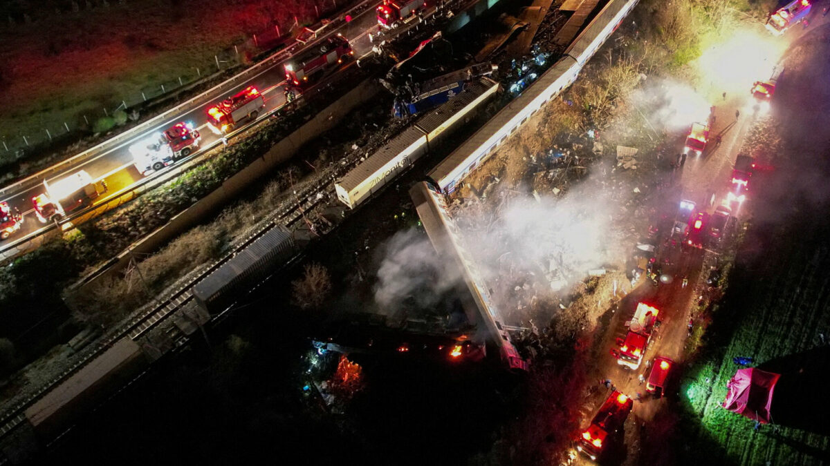 Težak sudar vozova u Grčkoj: Desetine mrtvih i povrijeđenih