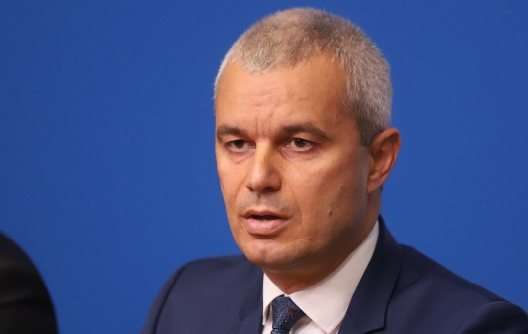 Da li je Kostadin Kostadinov, lider opozicione partije “Preporod” na korak od osvajanja vlasti u Bugarskoj?