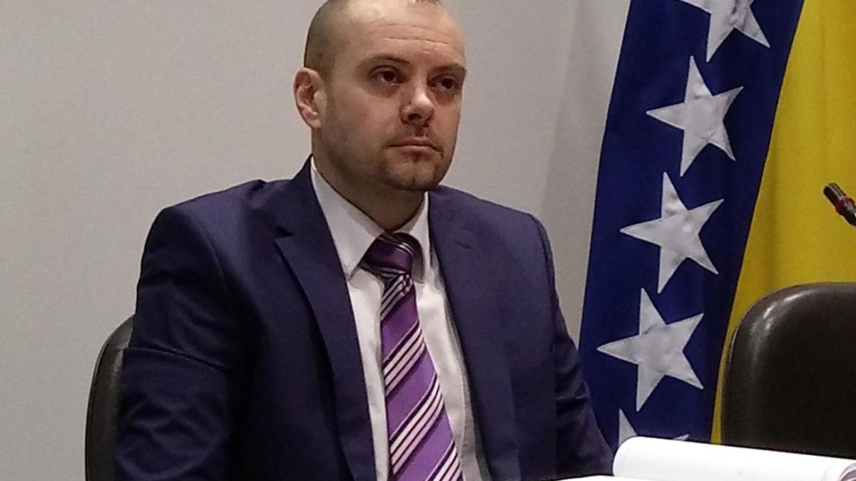 Radanović poručuje: Federalna vlada uništava sve što vodi ka ravnopravnosti Srba