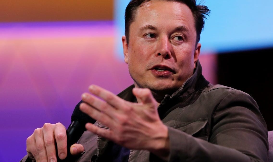 “Nagovorili ga Twitteraši”: Musk prodao pet milijardi dolara vrijednosti dionica Tesle