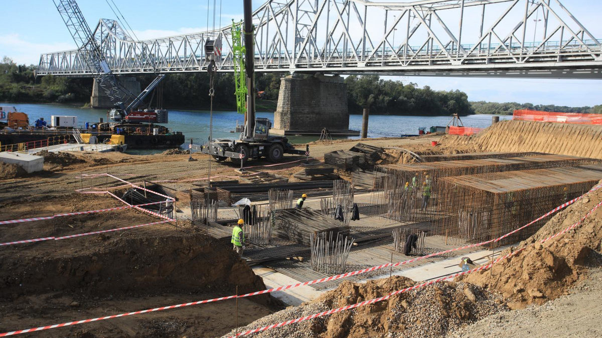 Napreduje izgradnja mosta preko Save na dionici Sremska Rača-Kuzmin