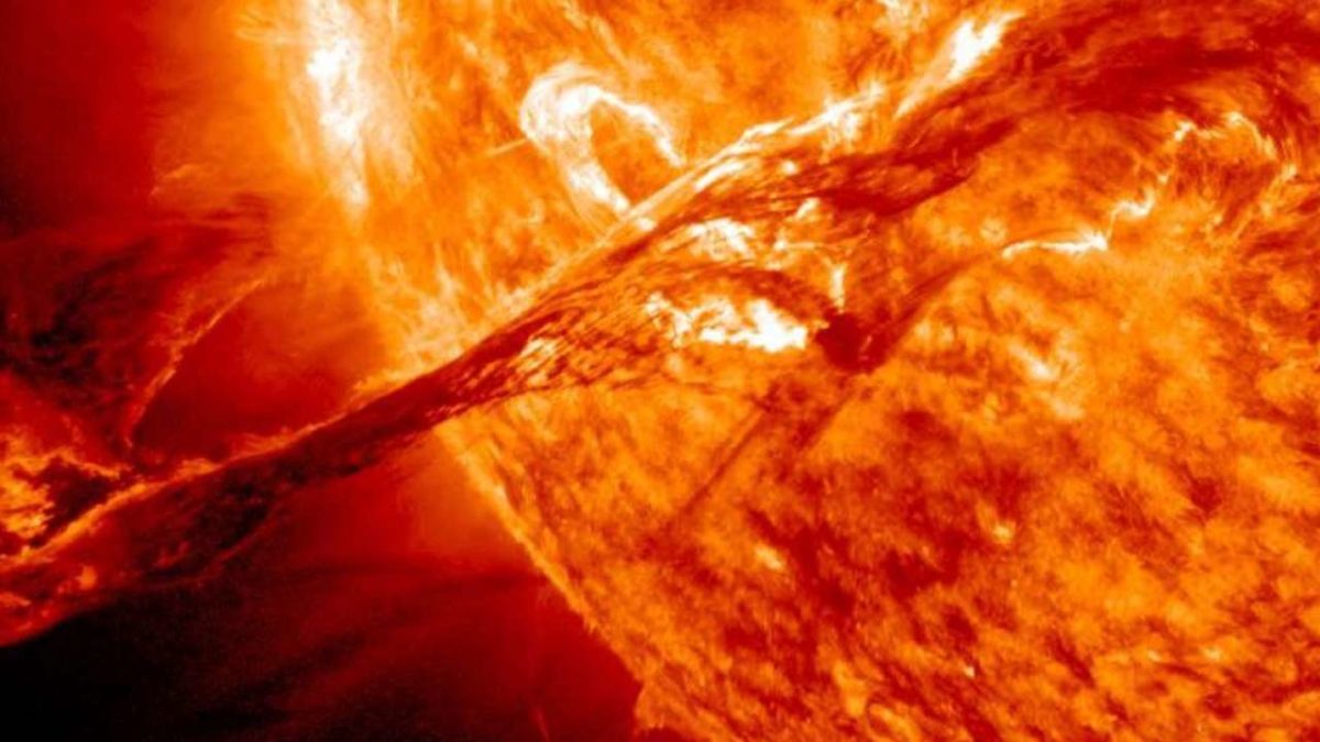 Solarna oluja će pogoditi Zemlju